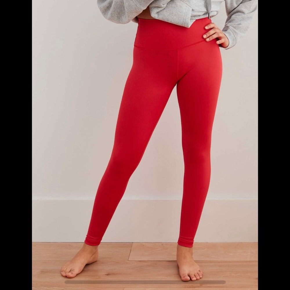 NEVER WORN AERIE RED LEGGINGS